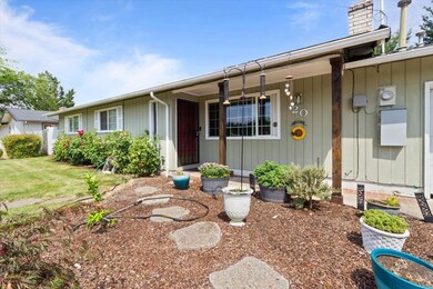 04-20 Hickory Ln-4