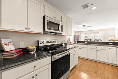 974 Main St unit 22, Wakefield, MA 01880 - photo 4