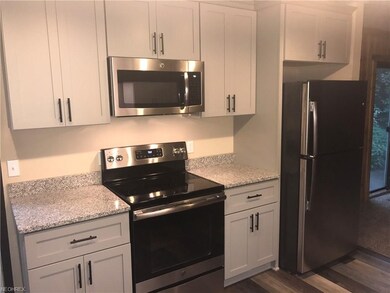 Kitchen with a WOW factor! Totally renovated! Upgr