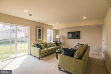 11374 Sandhurst Place, White Plains, MD 20695 - photo 6