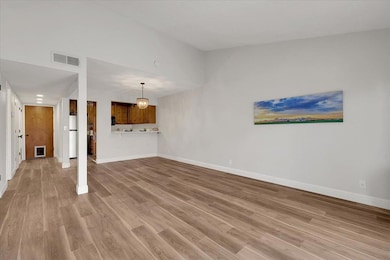 1370 Dustin Dr unit 14, Yuba City, CA 95993 - photo 5