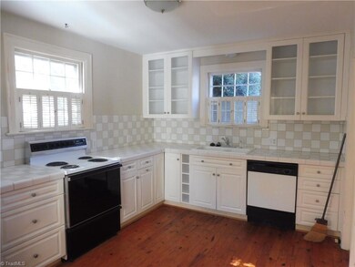 819 Madison Ave, Winston Salem, NC 27103 - photo 4