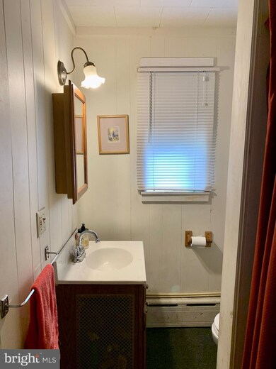 223 Pine St, Tamaqua, PA 18252 - photo 5