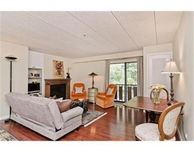 44 Concord Ave unit 301, Cambridge, MA 02138 - photo 6