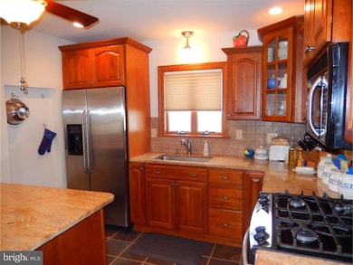 208 S Broad St, Clayton, NJ 08312 - photo 6