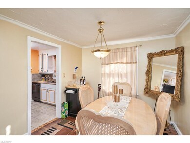 18704 Maple Heights Blvd, Maple Heights, OH 44137 - photo 4