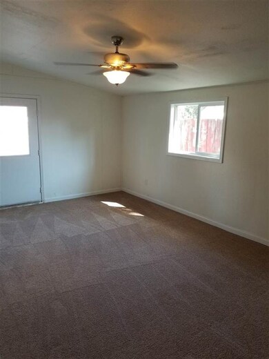 219 S Diamond St, Nampa, ID 83686 - photo 7