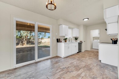 8-web-or-mls-13847 N Tumblebrook Way-8