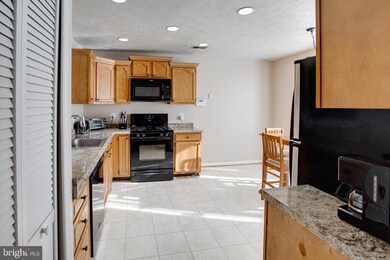 211 Potomac Hills Dr, Stafford, VA 22554 - photo 5