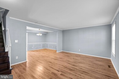 5804 Richardson Mews Square, Halethorpe, MD 21227 - photo 3