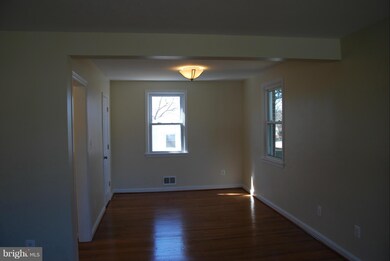 5306 56th Ave, Riverdale, MD 20737 - photo 5