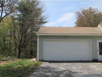 738 Eley Ln, Pembroke, NH 03275 - photo 3