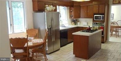 12604 Sagamore Forest Ln, Reisterstown, MD 21136 - photo 4