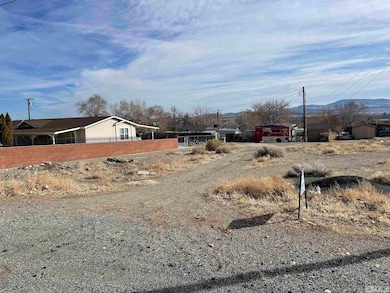 141 4th Ave, Yerington, NV 89447 - photo 2