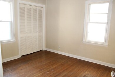 1021 E Columbia St unit 1019 & 1021, Evansville, IN 47711 - photo 3