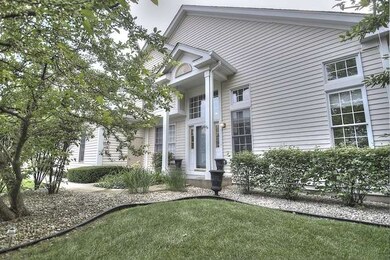 1460 Whitespire Ct unit 4505, Naperville, IL 60565 - photo 2