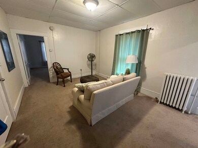 189 S Main St unit 4, Rochester, NH 03867 - photo 2