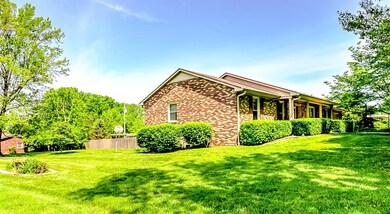 300 Plantation Ln, Frankfort, KY 40601 - photo 3
