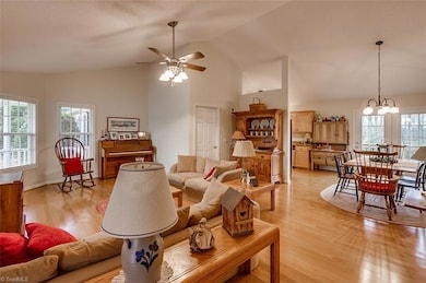 480 Fireside Ct, Asheboro, NC 27205 - photo 3