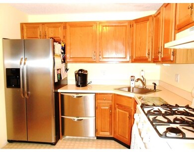 48 Chapman Place unit 48, Leominster, MA 01453 - photo 6