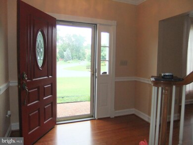 11210 Parkwood Dr, Hagerstown, MD 21742 - photo 3