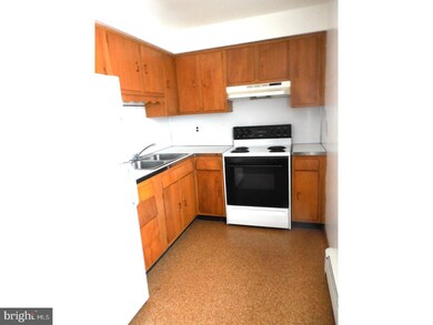 505 E Highland Ave unit 6, Wilmington, DE 19804 - photo 3