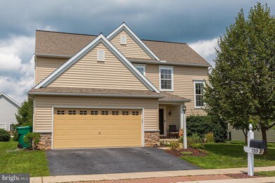 1319 Heatherwood Dr, Mount Joy, PA 17552 - photo 2