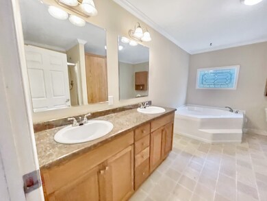 323 Sarah Ln, Dover, TN 37058 - photo 6