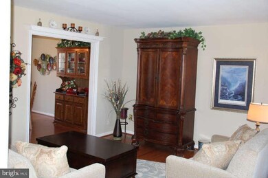 2706 Overlook Ct, Manchester, MD 21102 - photo 7