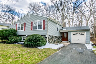 4224 Deer Hollow Drive Howell-