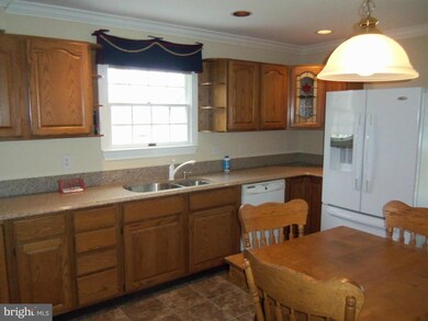 1323 Monroe Bay Ave, Colonial Beach, VA 22443 - photo 7