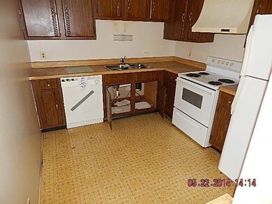 8131 Cedar Point Dr unit B37, Crown Point, IN 46307 - photo 4