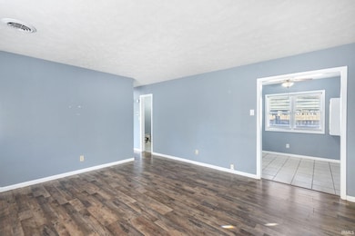 804 E Bristol St, Elkhart, IN 46514 - photo 5