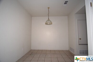Breakfast Nook / Dining Area