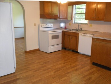 471 Heather Hill Rd, Columbus, OH 43213 - photo 4