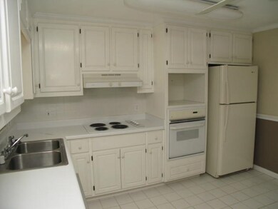 1255 Newport Rd, Macon, GA 31210 - photo 6