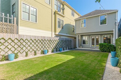 541 W 25th St, Houston, TX 77008 - photo 2