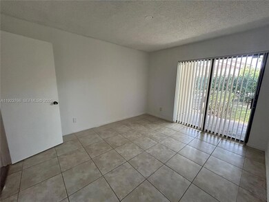 620 S Park Rd unit 152, Hollywood, FL 33021 - photo 5