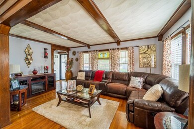 58 Suffolk Ave, Pawtucket, RI 02861 - photo 6