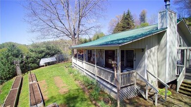 202 Hamlet Dr, Burnsville, NC 28714 - photo 2