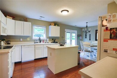 531 Danver Ln, Beech Grove, IN 46107 - photo 7