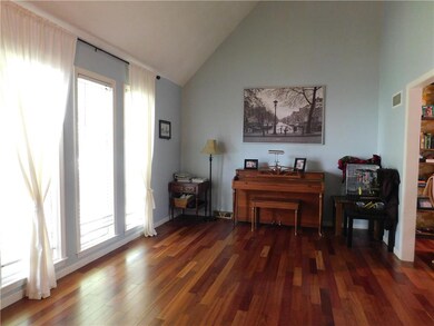 9331 Alden St, Lenexa, KS 66215 - photo 6