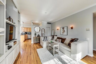 1640 W Diversey Pkwy unit 2, Chicago, IL 60614 - photo 4