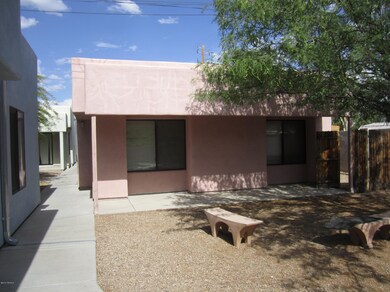 Unit 2 (2BR/2BA - 1040 sq.ft.)
