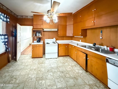 507 W Georgia Ave, McComb, MS 39648 - photo 4