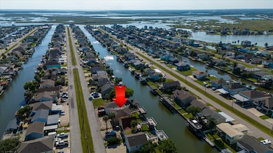 170 Barracuda St, Hitchcock, TX 77563 - photo 2