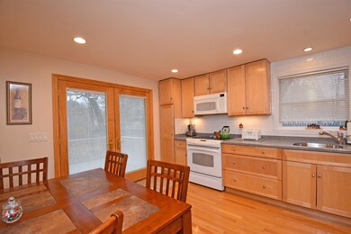 18 Beech St unit A, East Walpole, MA 02032 - photo 6