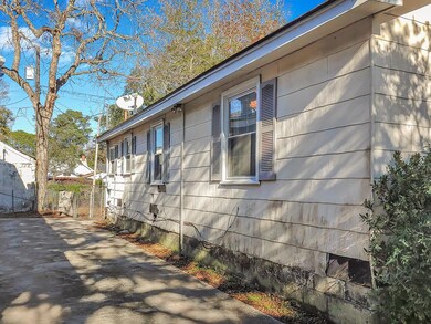 814 E 37th St, Savannah, GA 31401 - photo 3