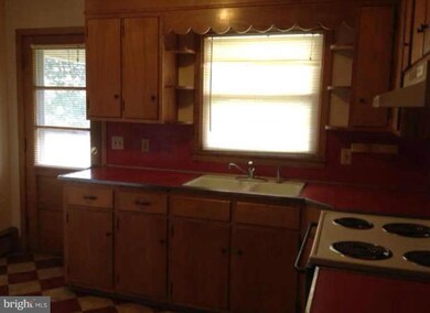 6102 Quinn Orchard Rd, Frederick, MD 21704 - photo 3