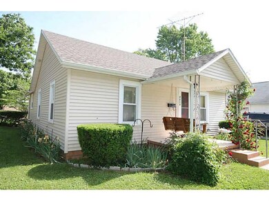 2804 16th St, Columbus, IN 47201 - photo 2